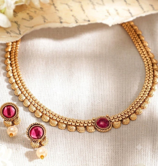 The Royal Heritage: Antique Gold & Ruby Cabochon Choker Set