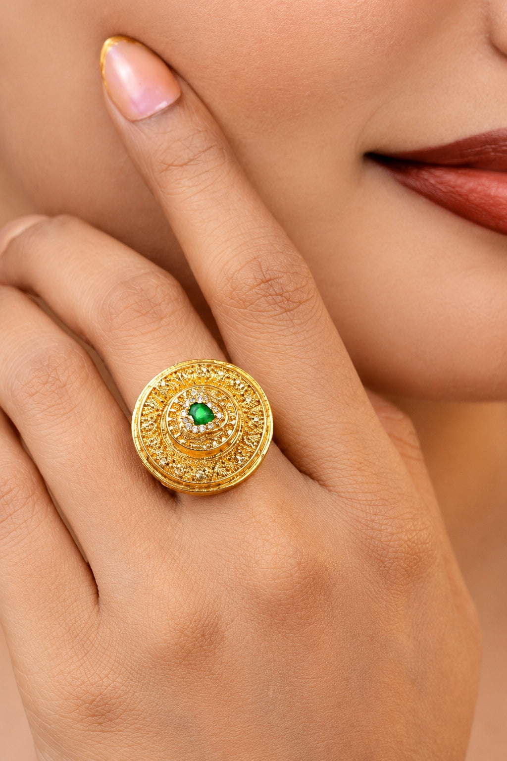 Royal Emerald Elegance Ring