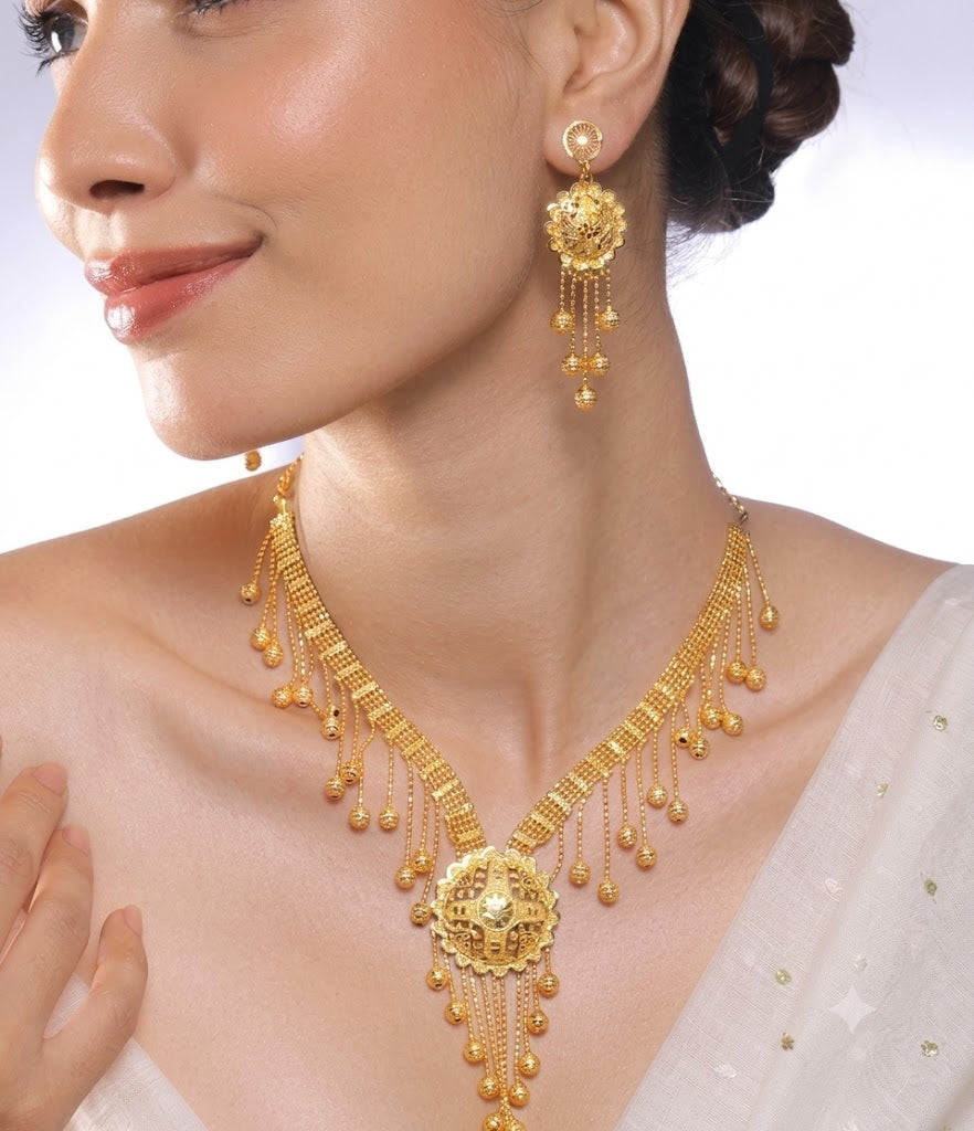 Golden Grandeur Filigree Necklace & Earring Set