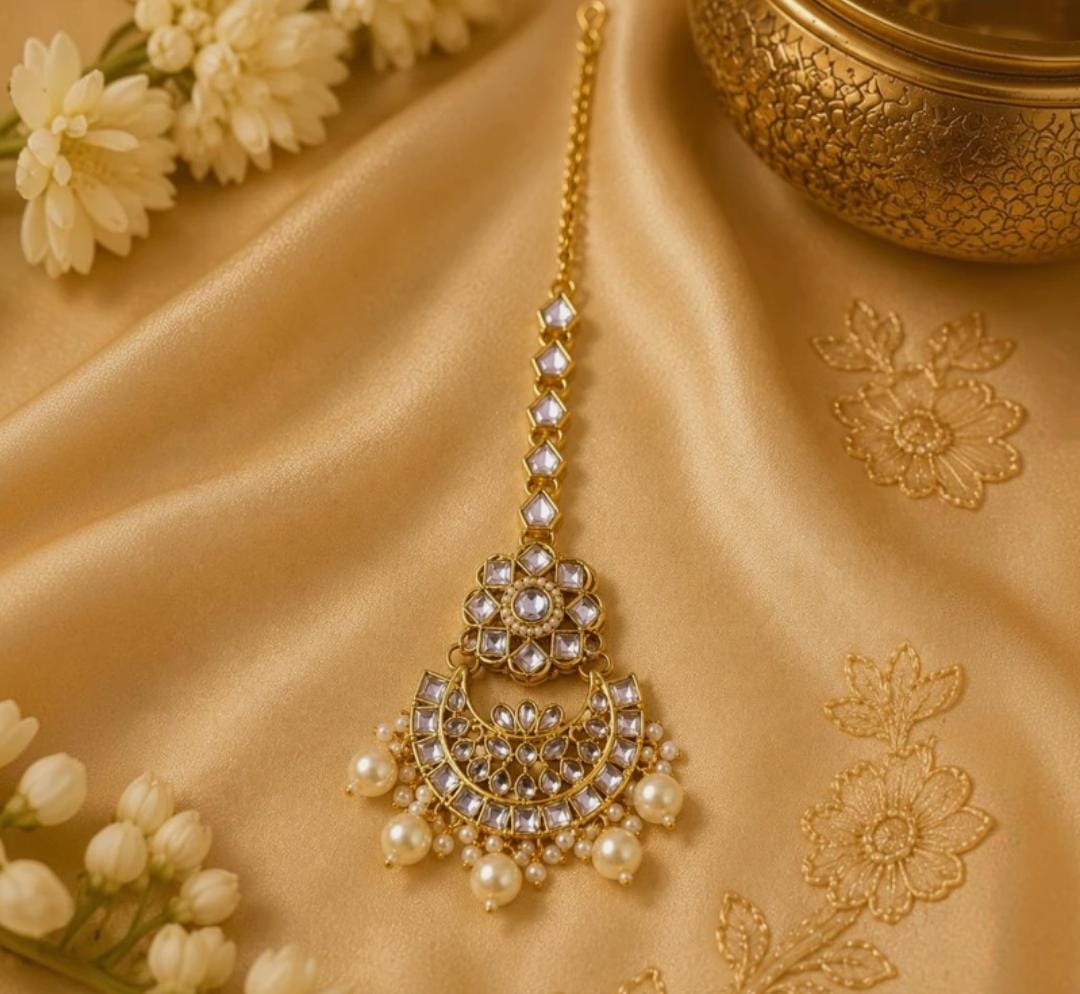 Royal Radiance — The Luxe Pearl Statement Necklace