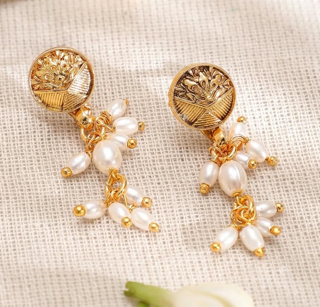 The Vintage Temple Grace: Coin Motif & Cascading Pearl Necklace Set