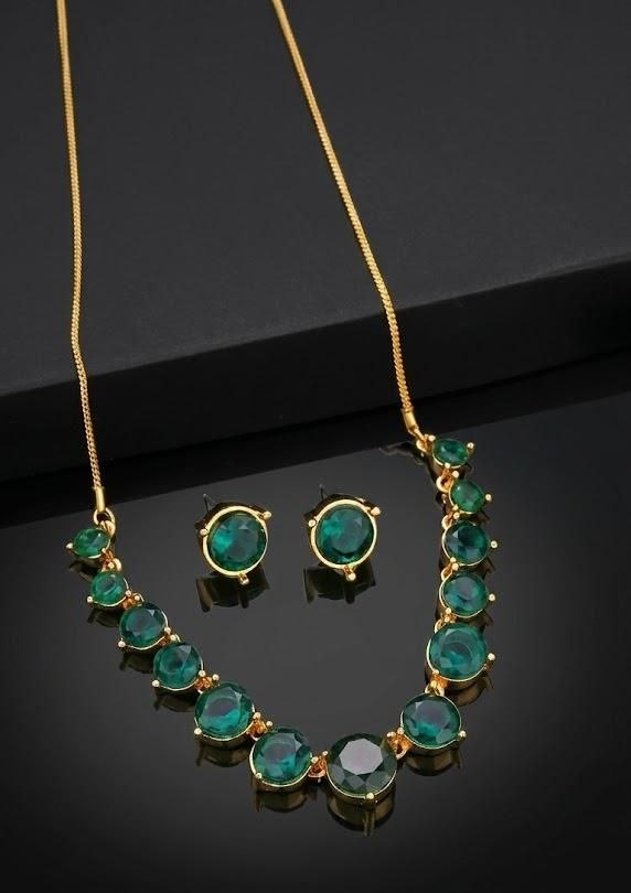The Emerald Aura: Gold-Plated Round Gemstone Necklace Set